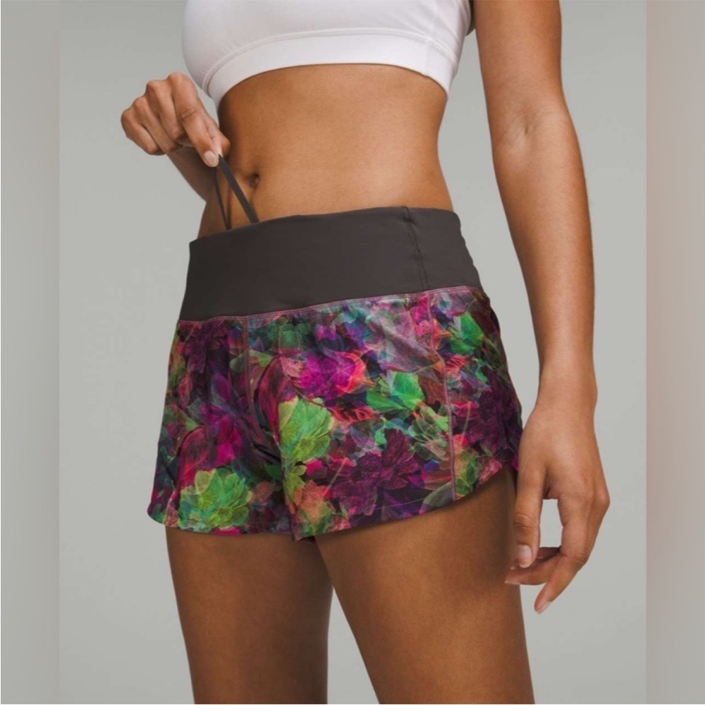 Lululemon Speed Up Low-Rise Lined Short 4” Vivid Floral Multi/Graphite Grey